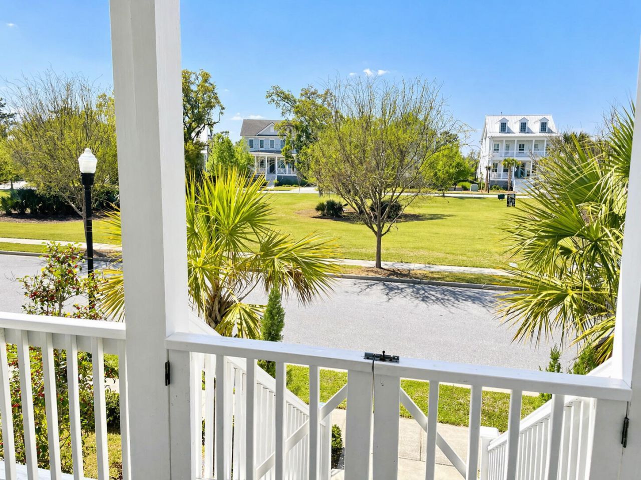 2584 Josiah Street Photo 4