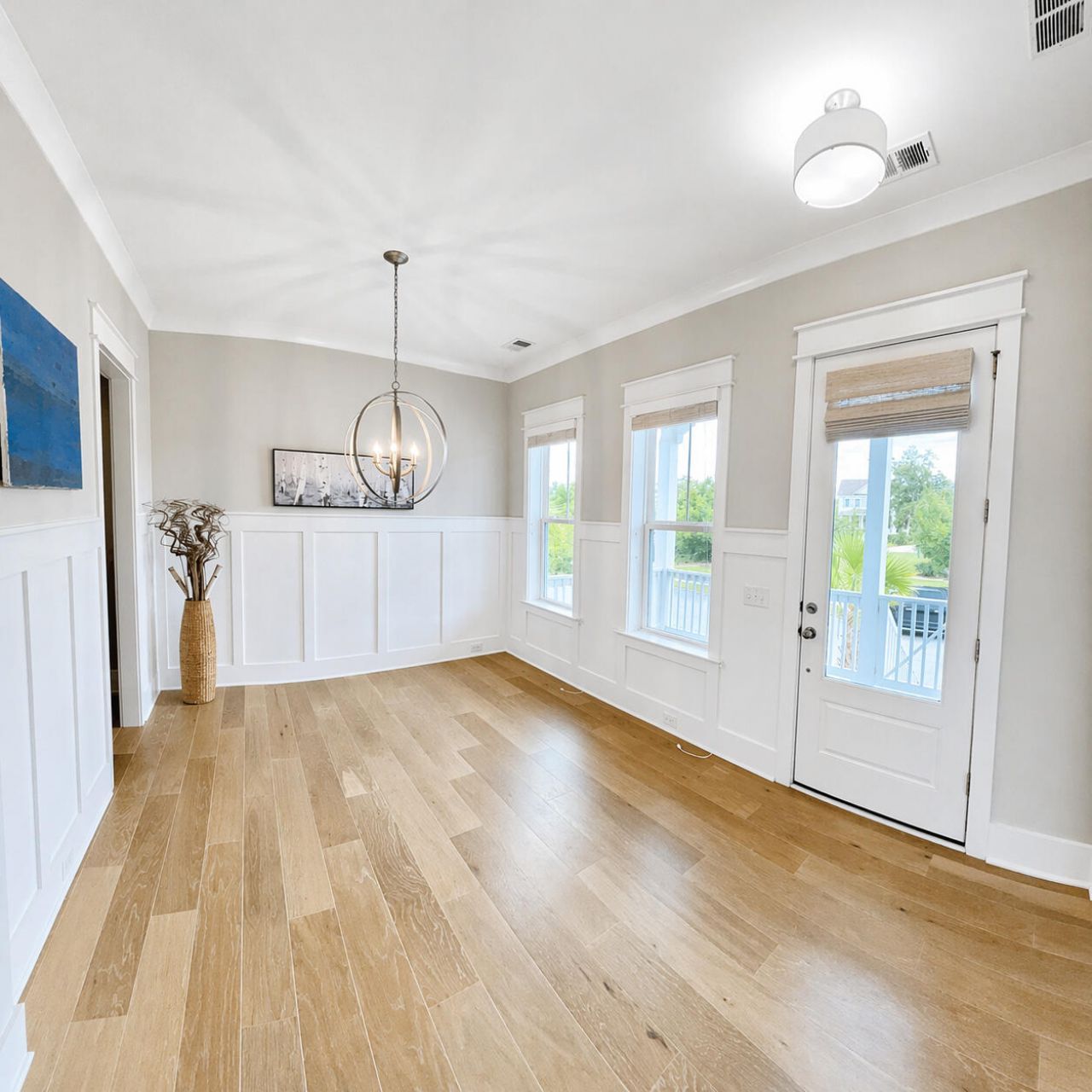 2584 Josiah Street Photo 5