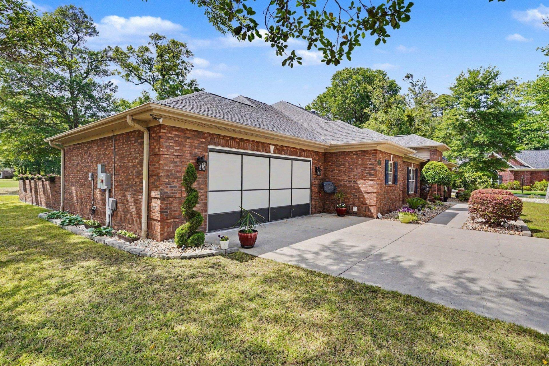 967 Cat Briar Ct. Photo 49