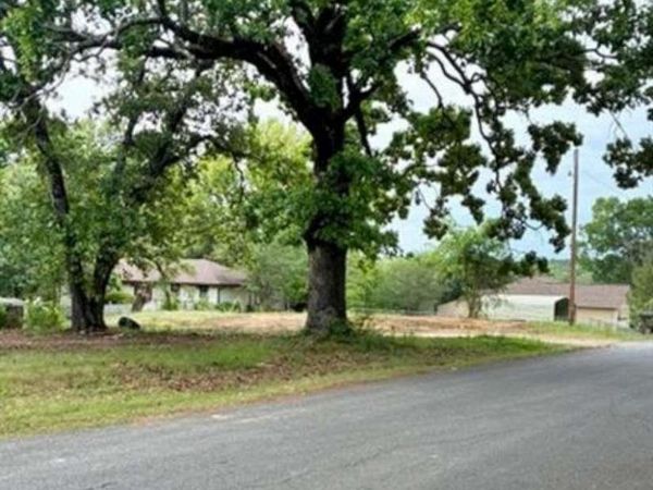 201 Breezehill Road, Hot Springs, AR 71913