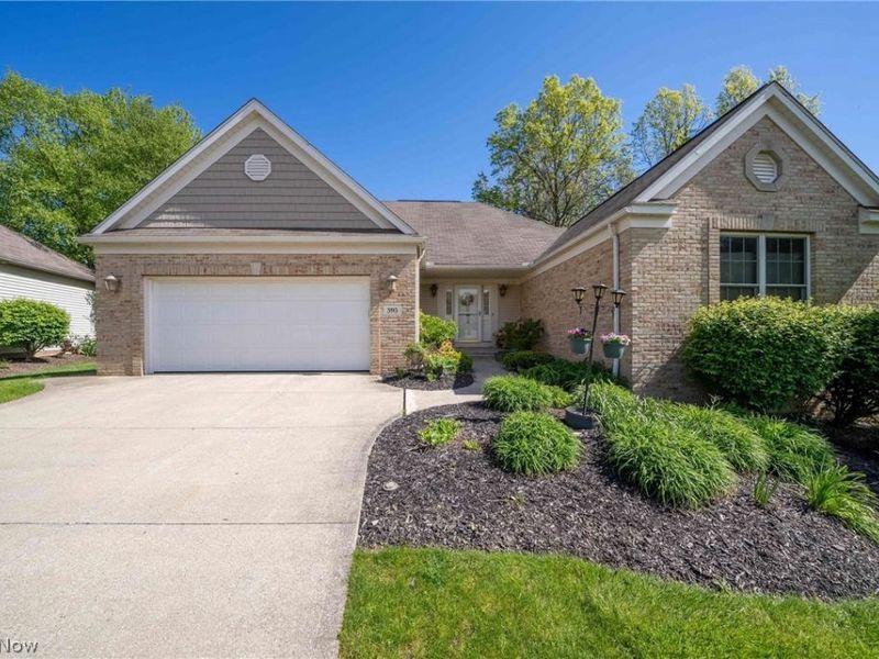 395 White Spruce Drive, Macedonia, OH 44056 Photo 2