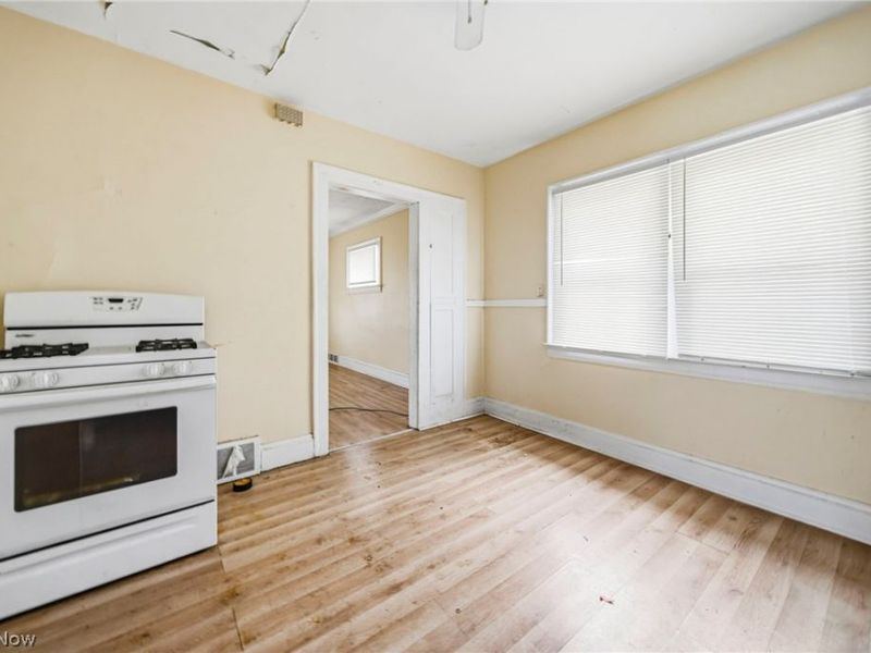 4150 E 142nd Street, Cleveland, OH 44128 Photo 14