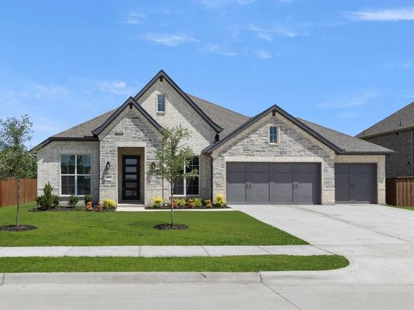 415 Heritage Hill Drive, Forney, TX 75126