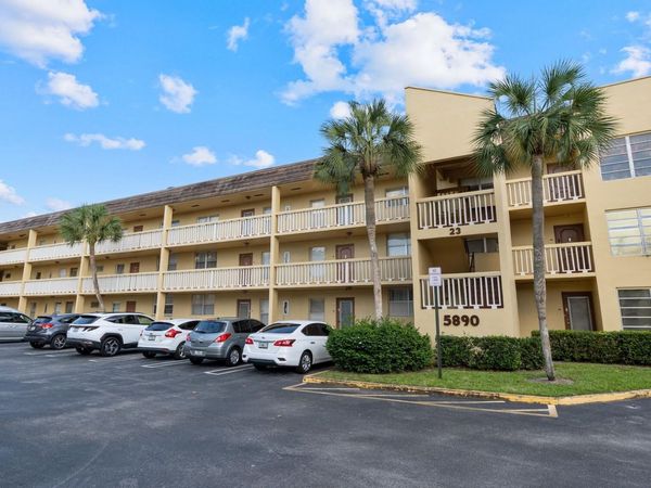 5890 NW 64th Avenue, Unit 308, Tamarac, FL 33319