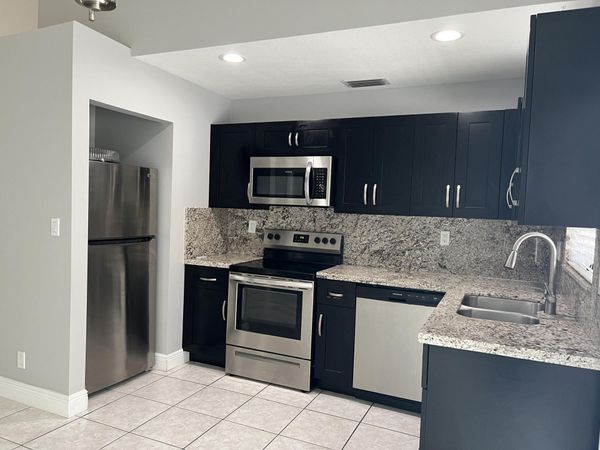 13671 Yarmouth Court, Wellington, FL 33414