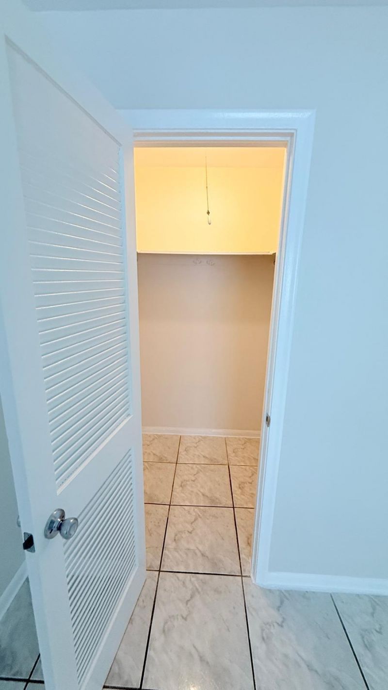501 W Kalmia Drive, Unit 4, West Palm Beach, FL 33403 Photo