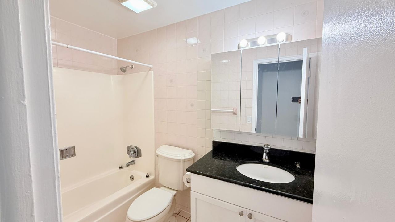 501 W Kalmia Drive, Unit 1, West Palm Beach, FL 33403 Photo