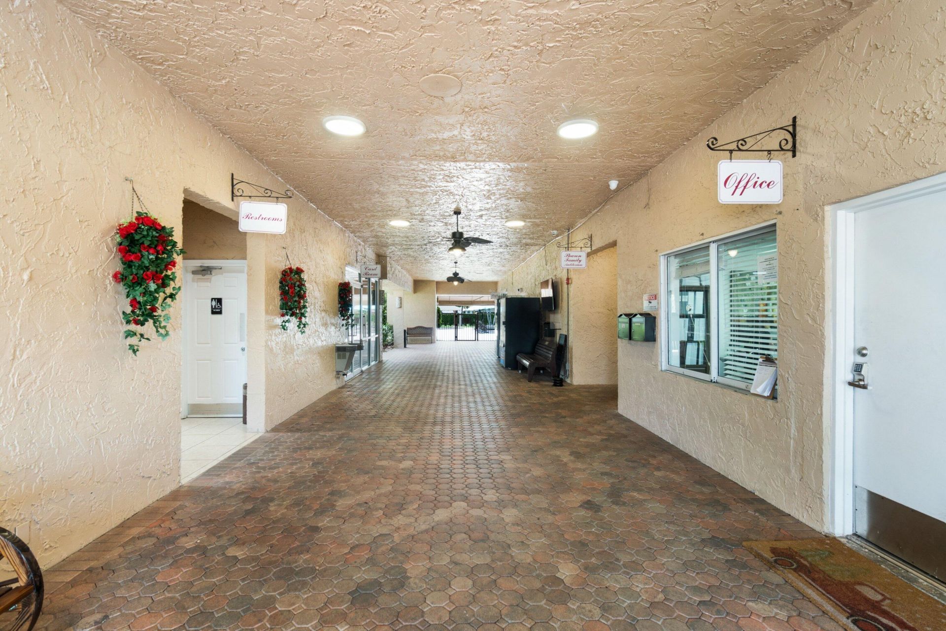 201 Lake Dora Drive, West Palm Beach, FL 33411 Photo