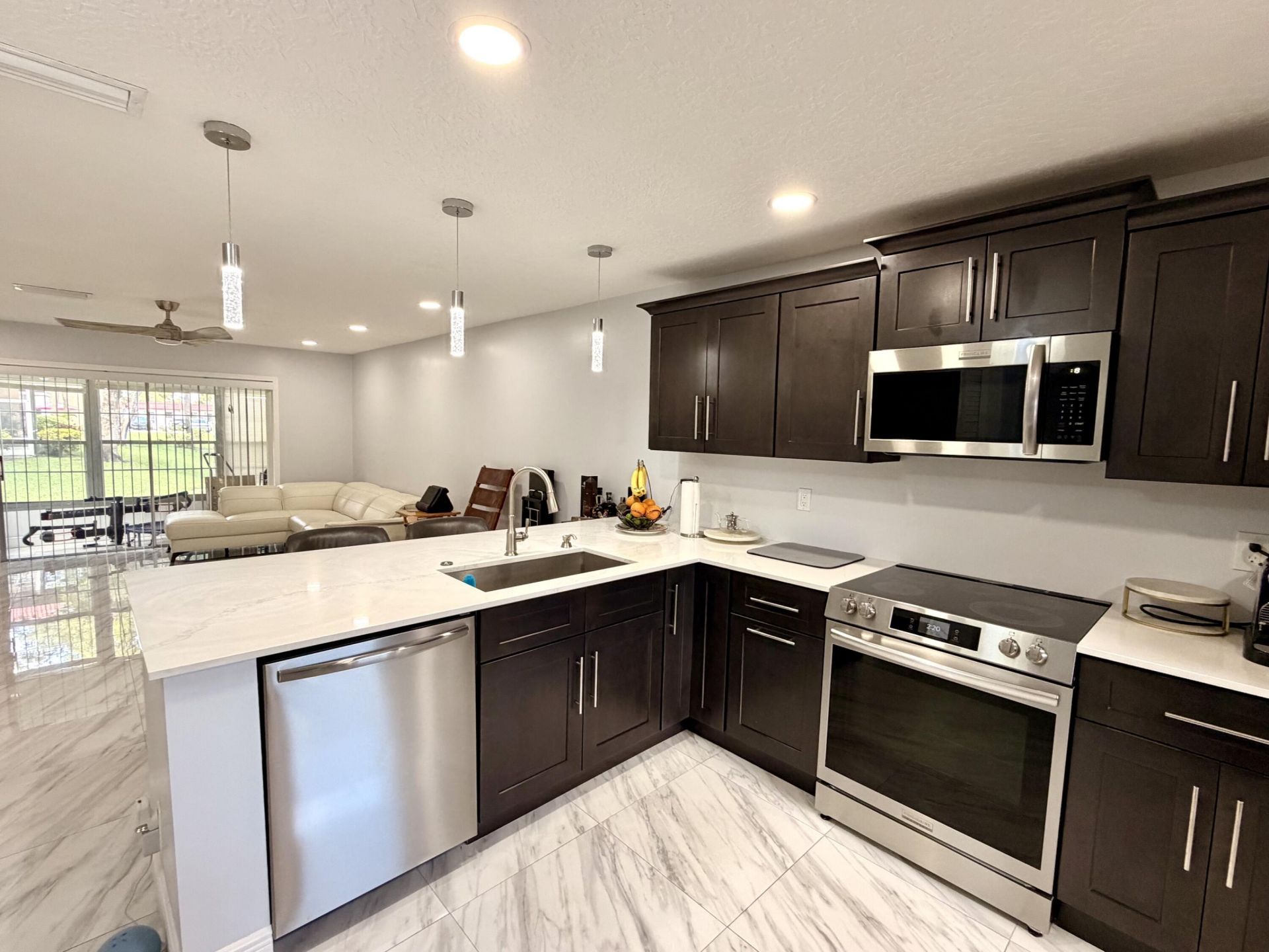 201 Lake Dora Drive, West Palm Beach, FL 33411 Photo