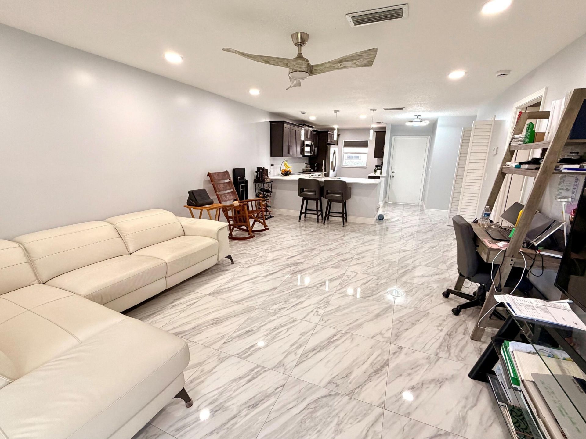 201 Lake Dora Drive, West Palm Beach, FL 33411 Photo
