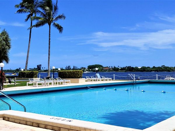 2800 N Flagler Drive, Unit 401, West Palm Beach, FL 33407