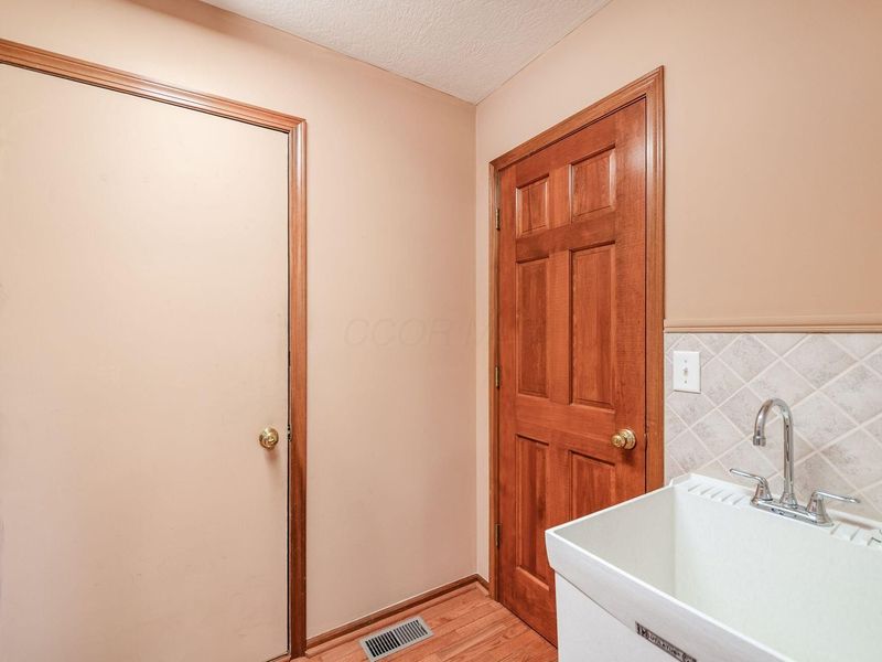 4298 Weybridge Court, Powell, OH 43065 Photo 14