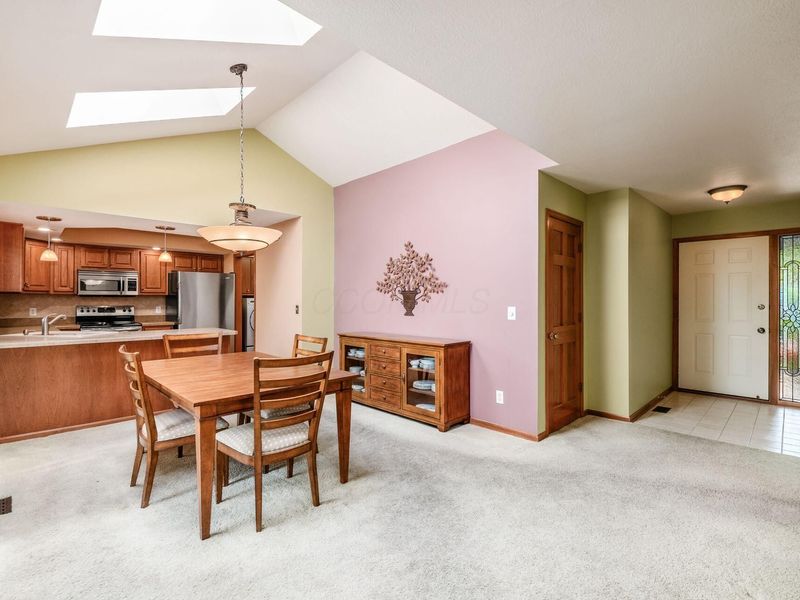 4298 Weybridge Court, Powell, OH 43065 Photo 7