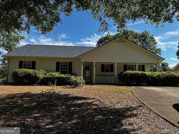 438 Brookstone Drive, Lagrange, GA 30241