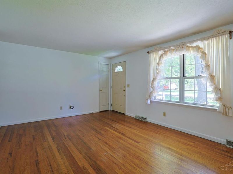 306 Smith Avenue, Mount Orab, OH 45154 Photo 4