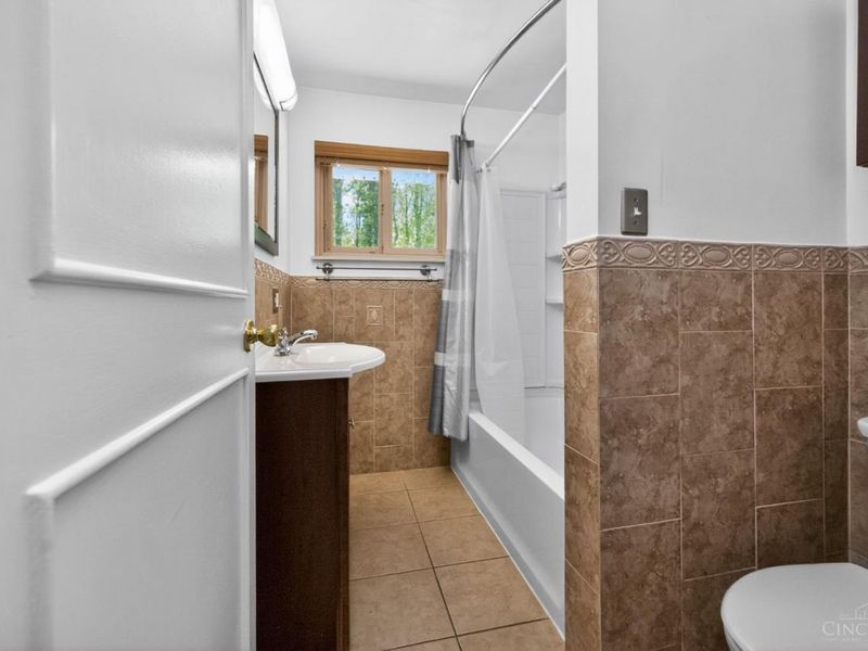 933 Robin Hill Drive, New Richmond, OH 45157 Photo 18