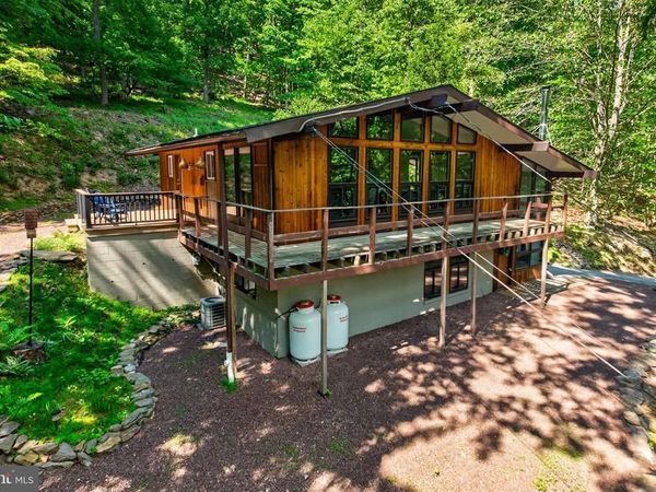 302 GYPSY LANE, KING OF PRUSSIA, PA 19406