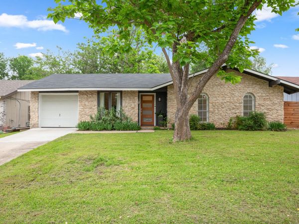 5212 Provencial DR, Austin, TX 78724