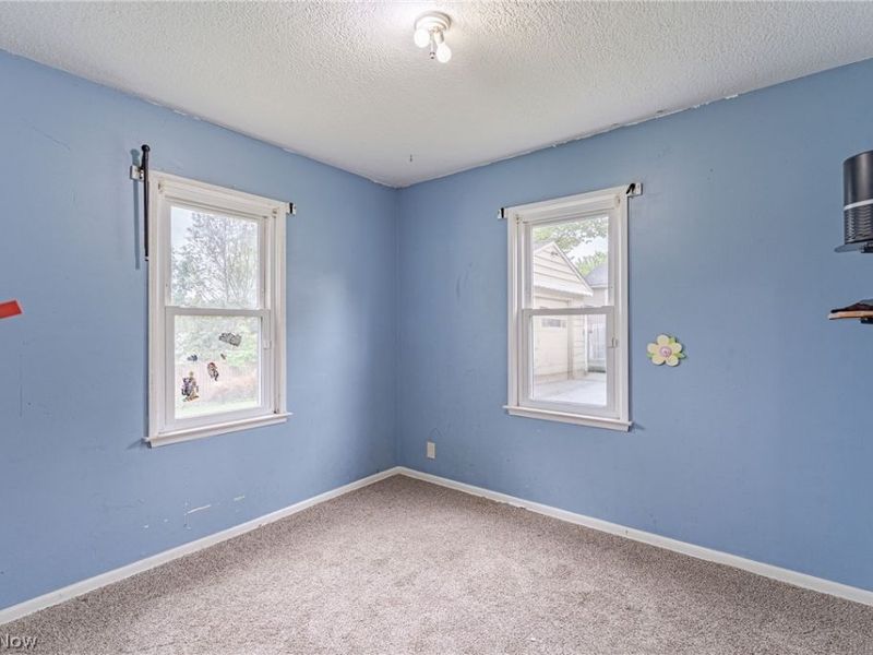 106 E Dresden Avenue, Akron, OH 44301 Photo 11