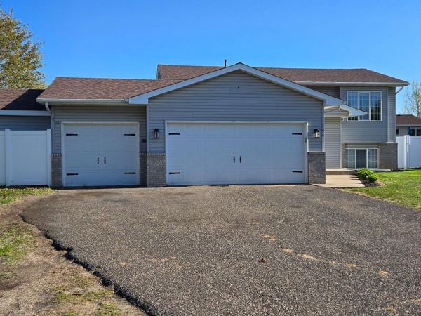 504 Dogwood Street SW, Isanti, MN 55040