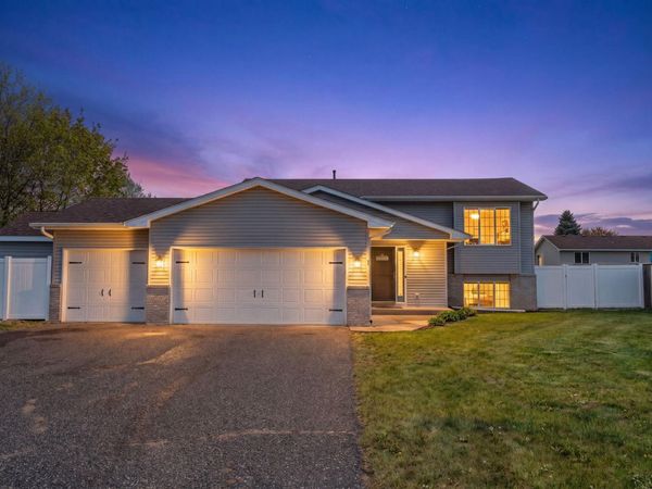 504 Dogwood Street SW, Isanti, MN 55040