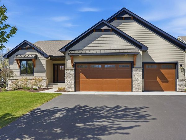 280 Fair Circle , Waconia, MN 55387