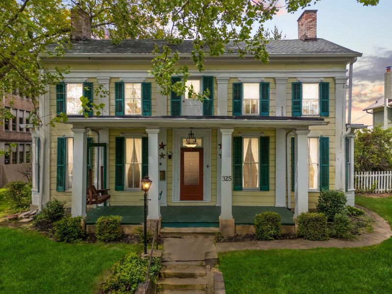 325 E Chestnut Street, Lancaster, OH 43130 Photo 1