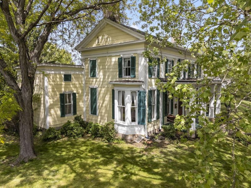 325 E Chestnut Street, Lancaster, OH 43130 Photo 3