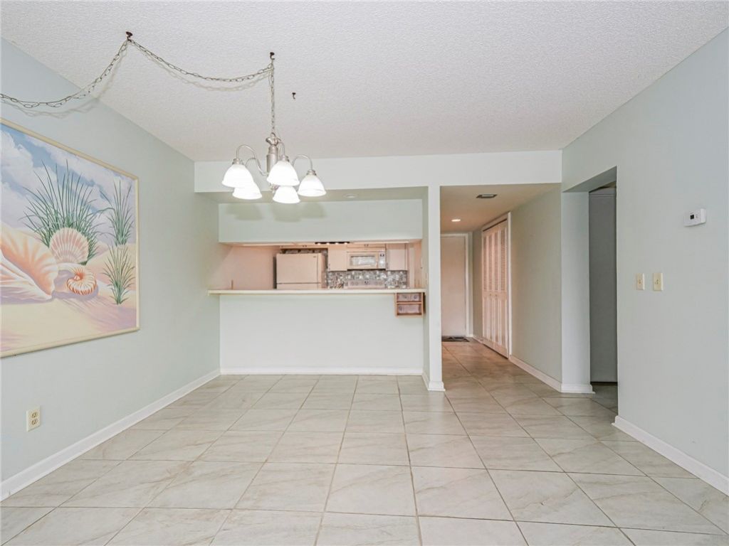 23 Plantation Drive, Unit 102, Vero Beach, FL 32966 Photo