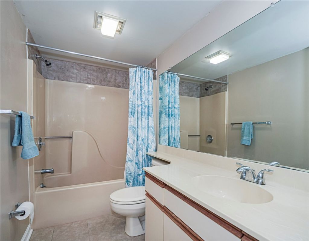 23 Plantation Drive, Unit 102, Vero Beach, FL 32966 Photo