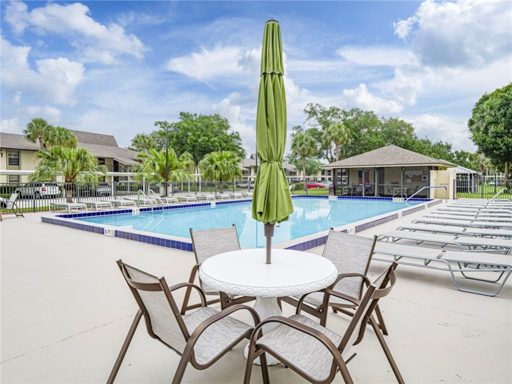 23 Plantation Drive, Unit 102, Vero Beach, FL 32966 Photo