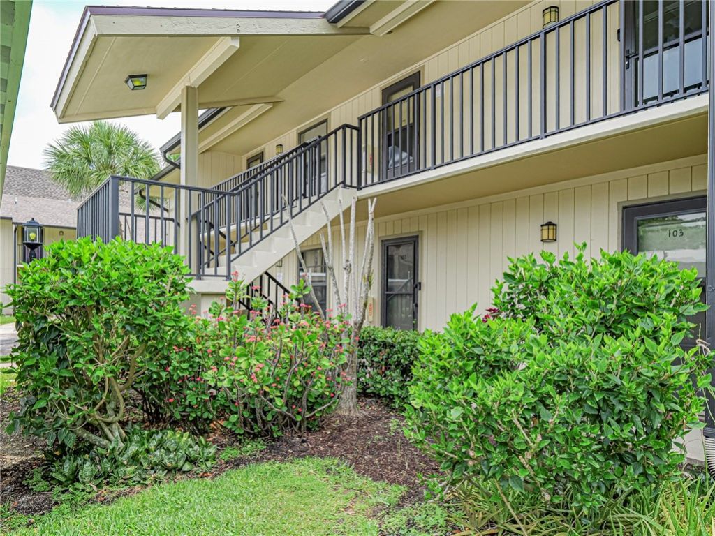 23 Plantation Drive, Unit 102, Vero Beach, FL 32966 Photo