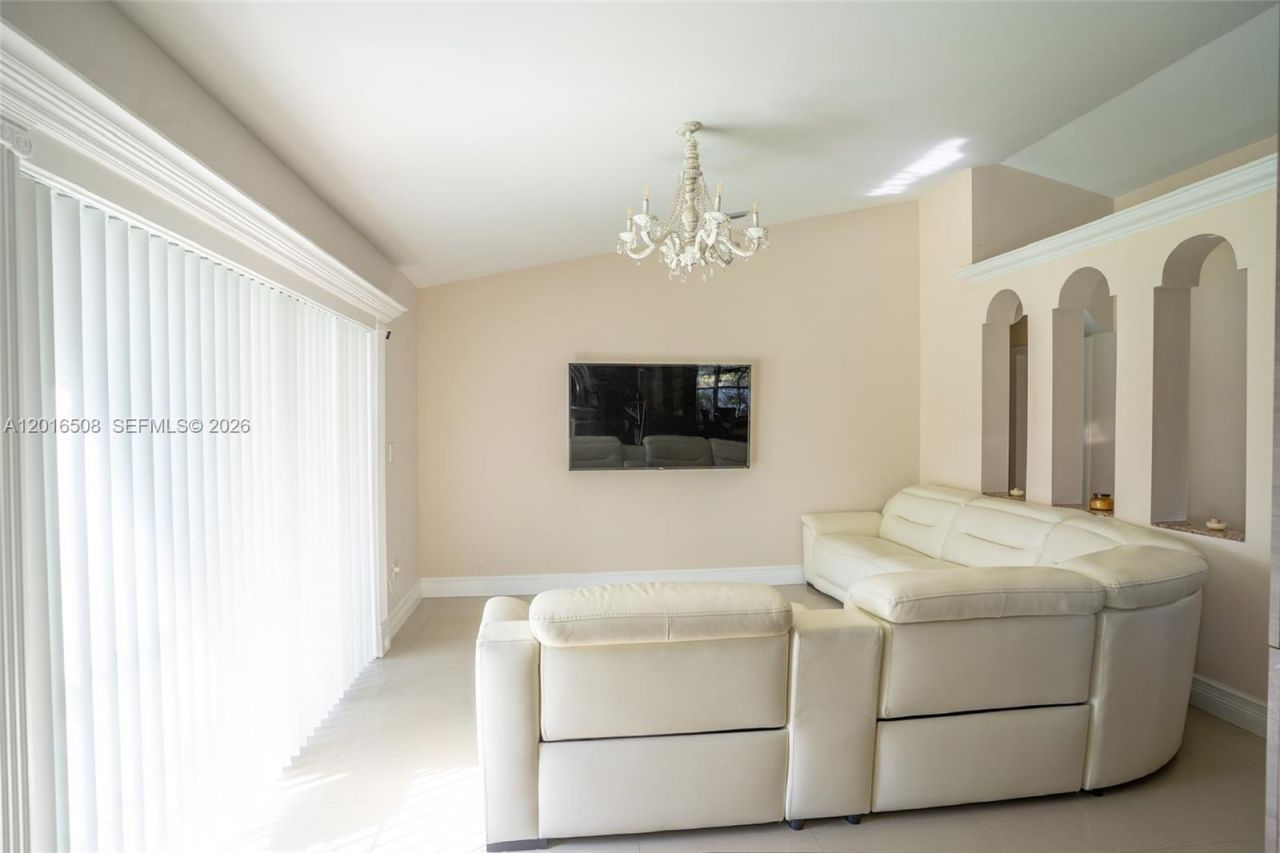 10704 SW 167th St , Miami, FL 33157 Photo