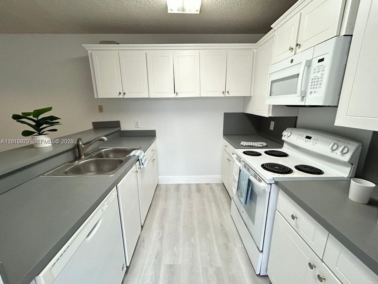 9106 SW 20th St , Unit C, Davie, FL 33324 Photo