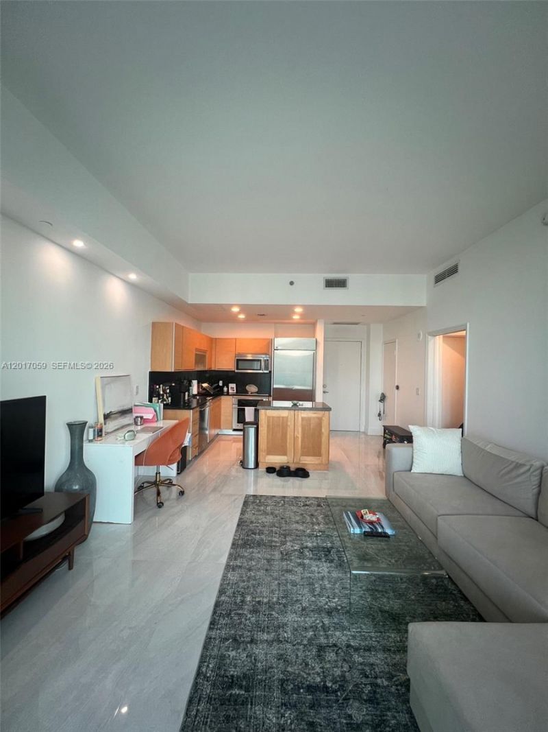 950 Brickell Bay Dr , Unit 4208, Miami, FL 33131 Photo