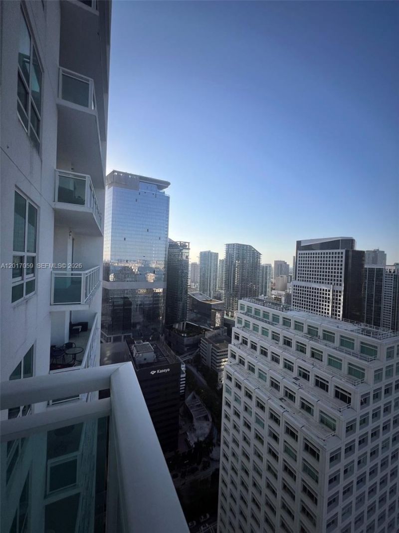 950 Brickell Bay Dr , Unit 4208, Miami, FL 33131 Photo