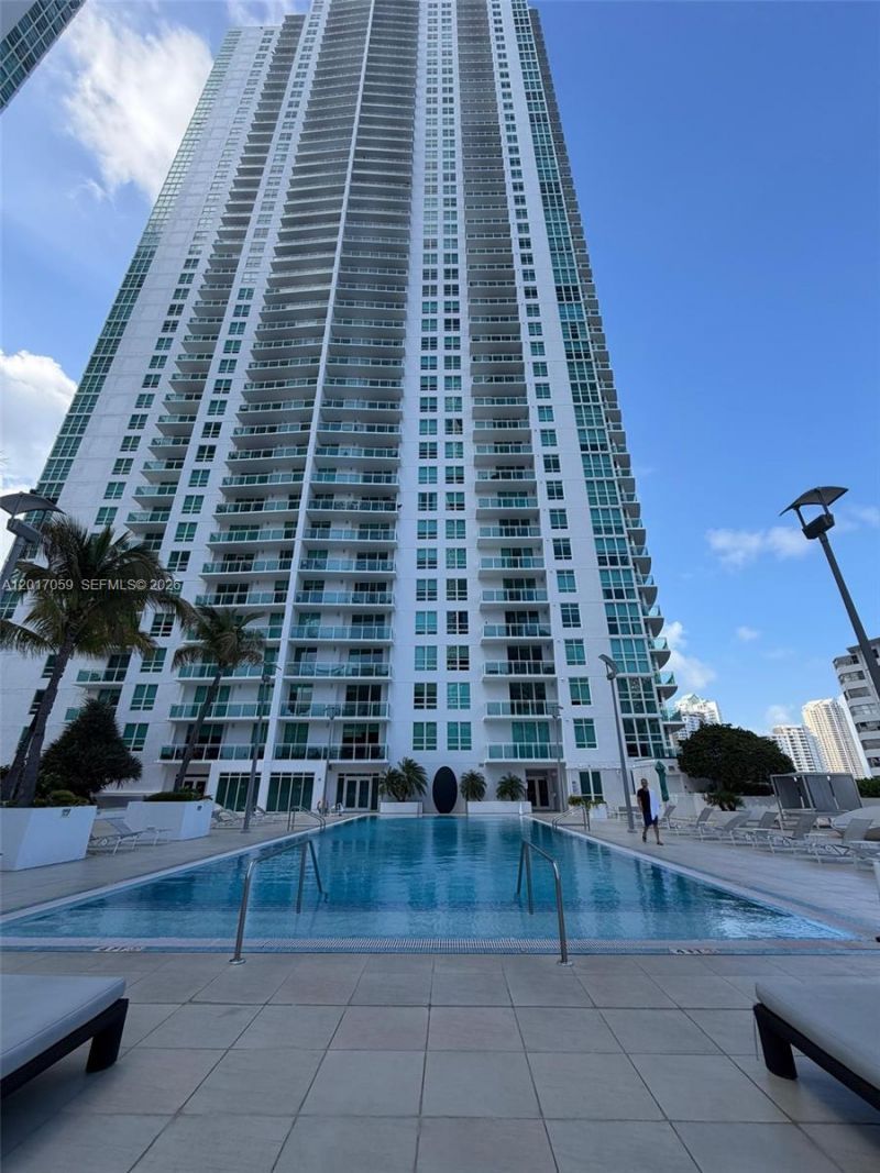 950 Brickell Bay Dr , Unit 4208, Miami, FL 33131 Photo
