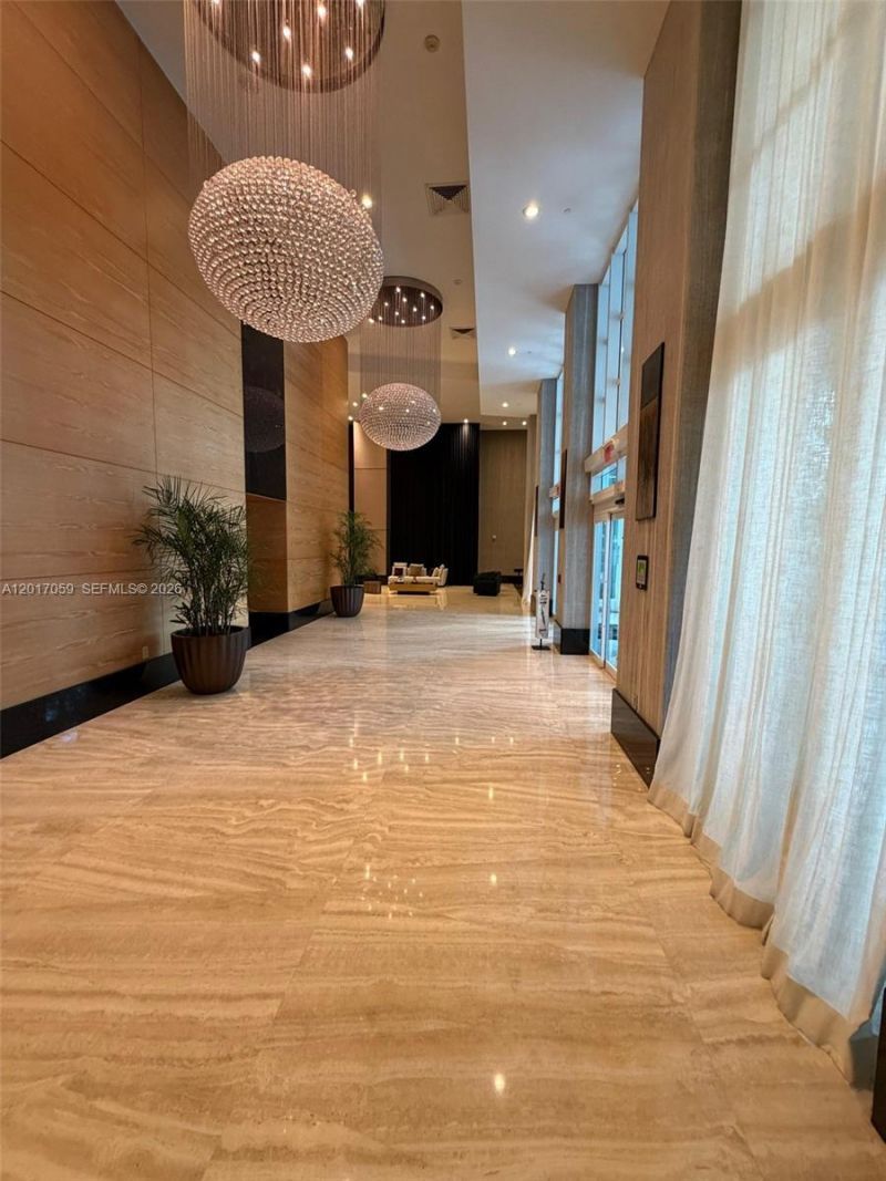 950 Brickell Bay Dr , Unit 4208, Miami, FL 33131 Photo