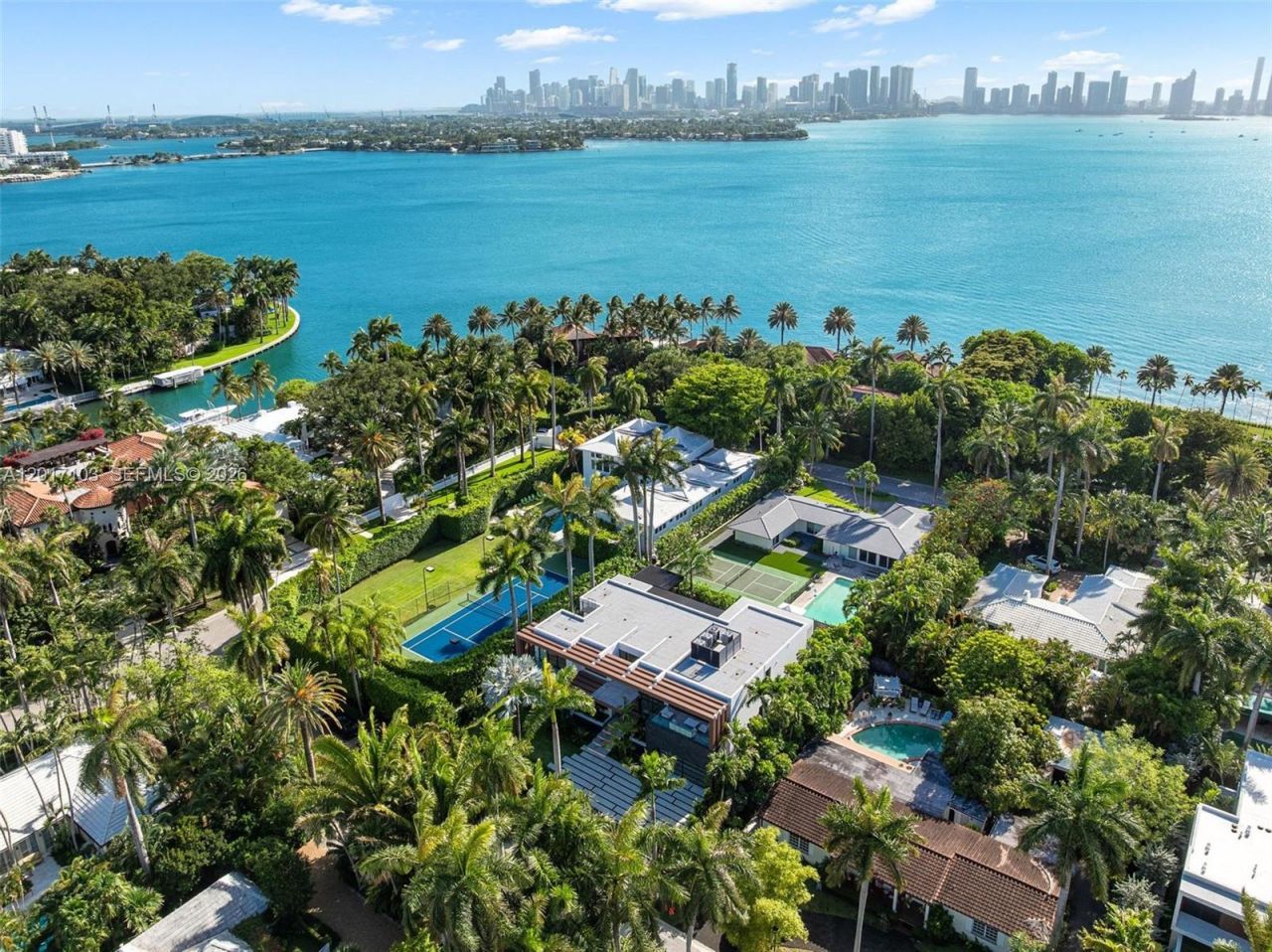 2520 Shelter Ave, Miami Beach, FL 33140 Photo