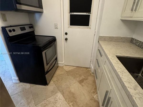 1407 NE 56th St, Unit 316, Fort Lauderdale, FL 33334