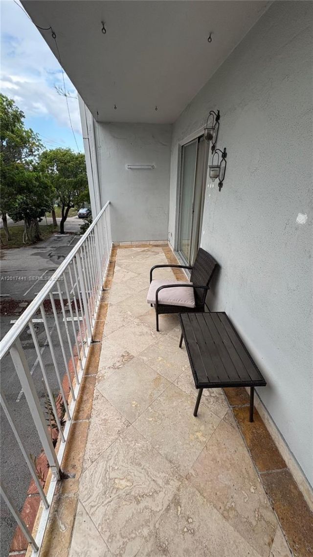 1407 NE 56th St, Unit 316, Fort Lauderdale, FL 33334 Photo