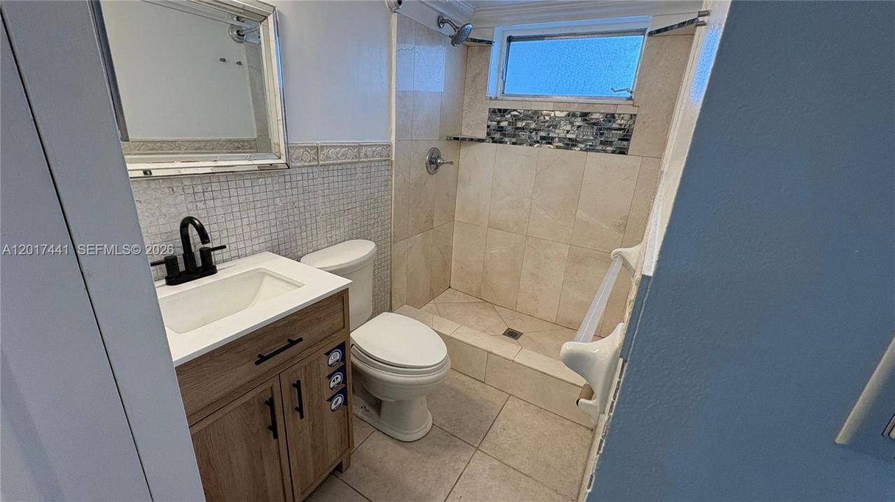 1407 NE 56th St, Unit 316, Fort Lauderdale, FL 33334 Photo