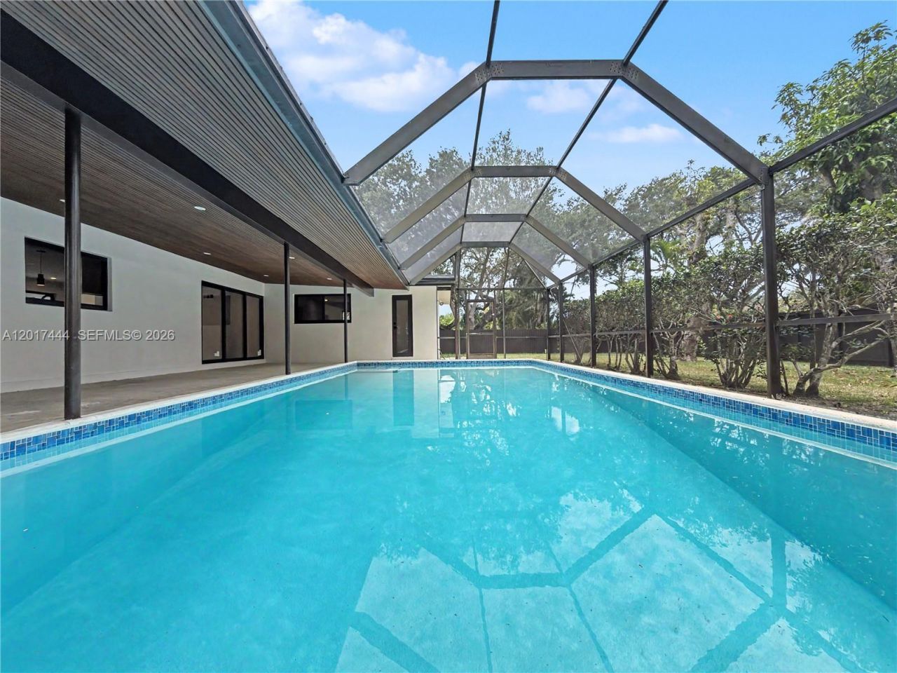 8340 SW 154th Ter, Palmetto Bay, FL 33157 Photo