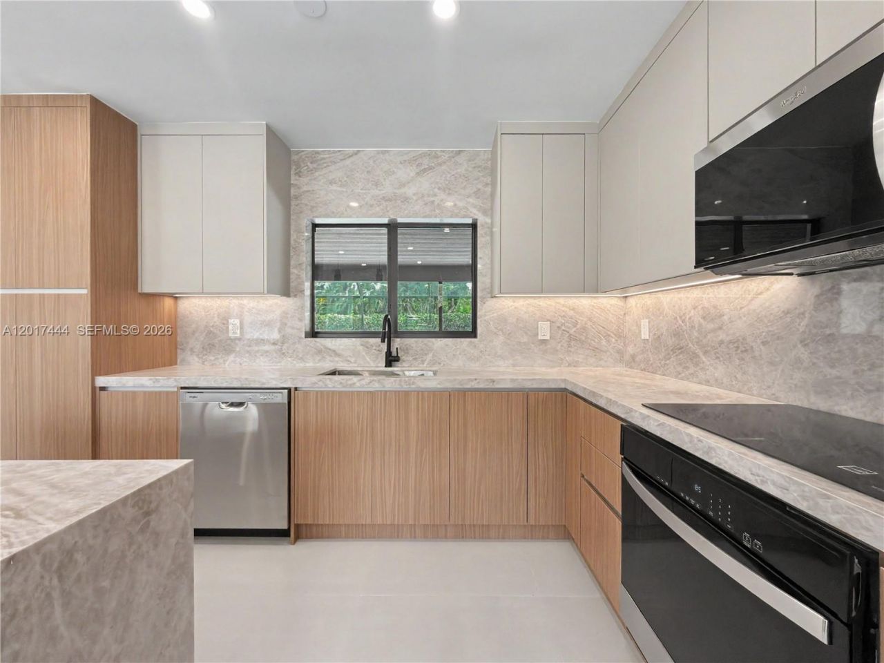 8340 SW 154th Ter, Palmetto Bay, FL 33157 Photo