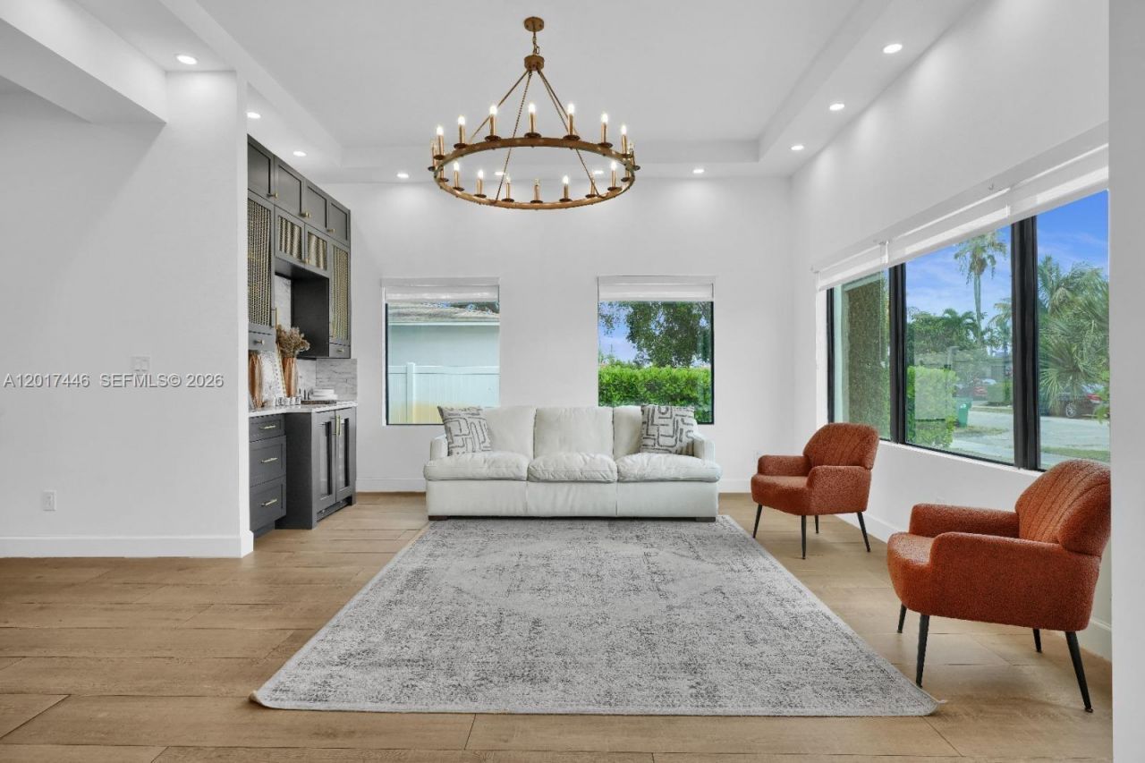 1025 NE 170th Ter, Miami, FL 33162 Photo
