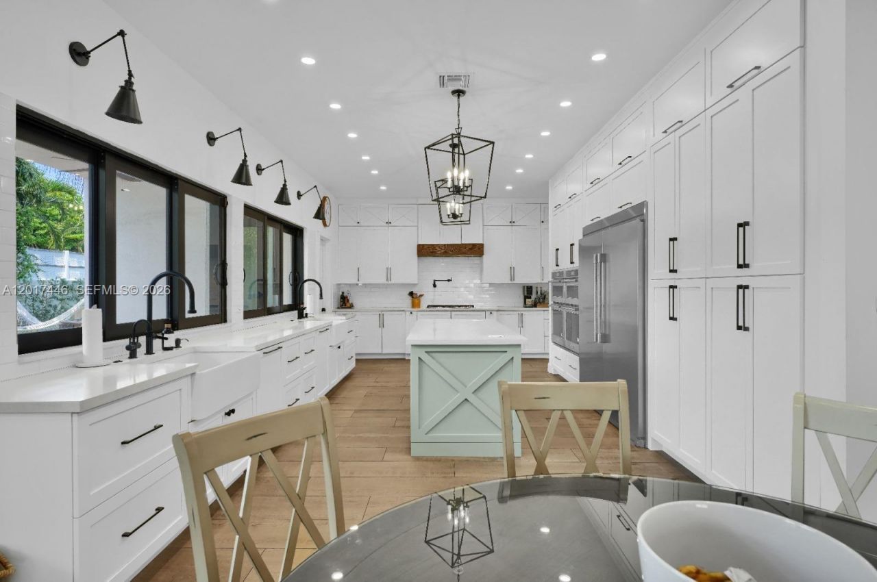 1025 NE 170th Ter, Miami, FL 33162 Photo