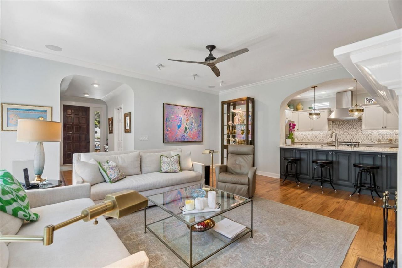 2941 W Bayshore Court, Tampa, FL 33611 Photo