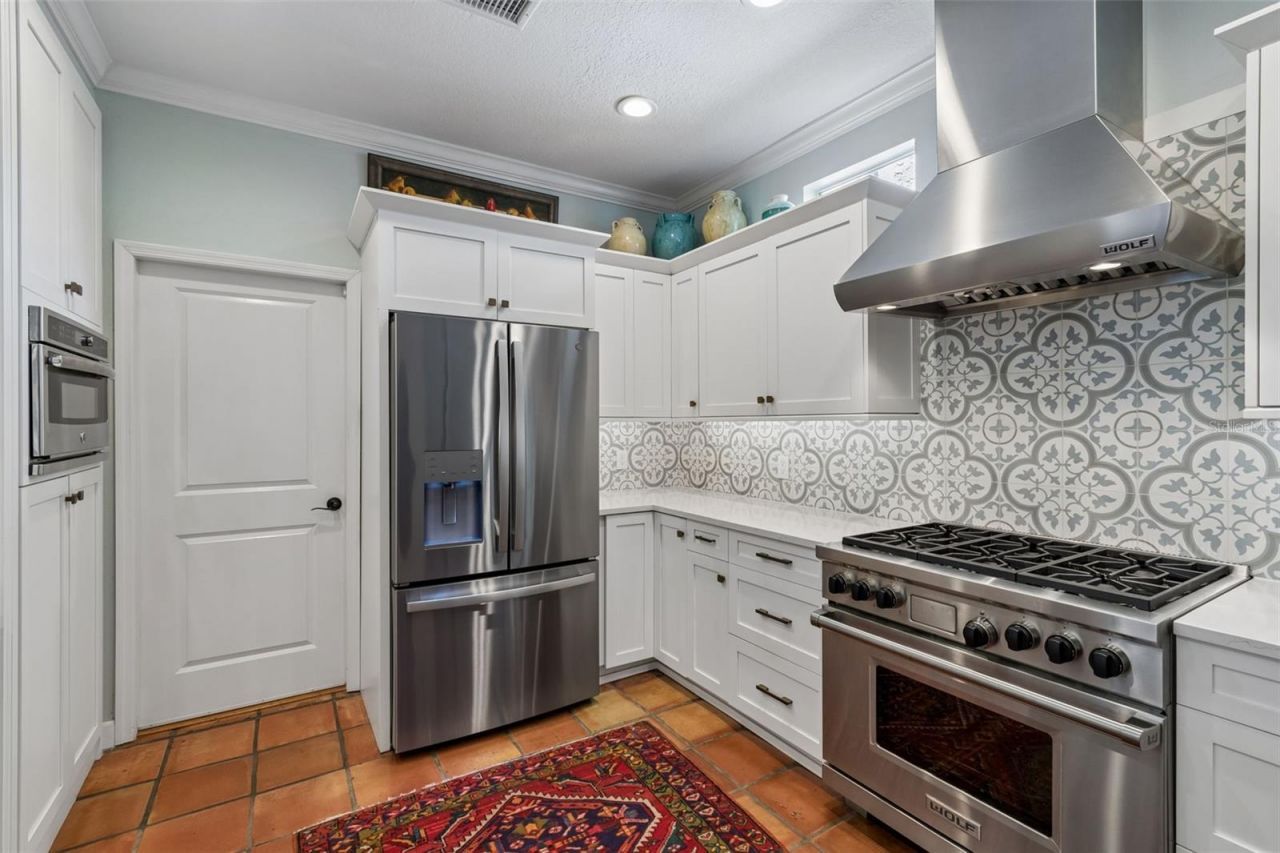 2941 W Bayshore Court, Tampa, FL 33611 Photo