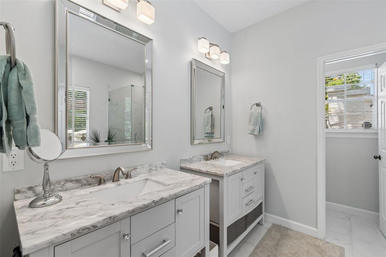 2941 W Bayshore Court, Tampa, FL 33611 Photo