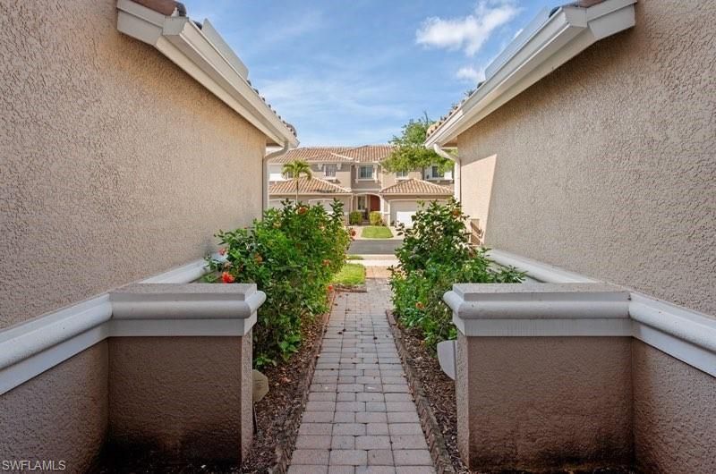 9967 Chiana Cir , Fort Myers, FL 33905 Photo